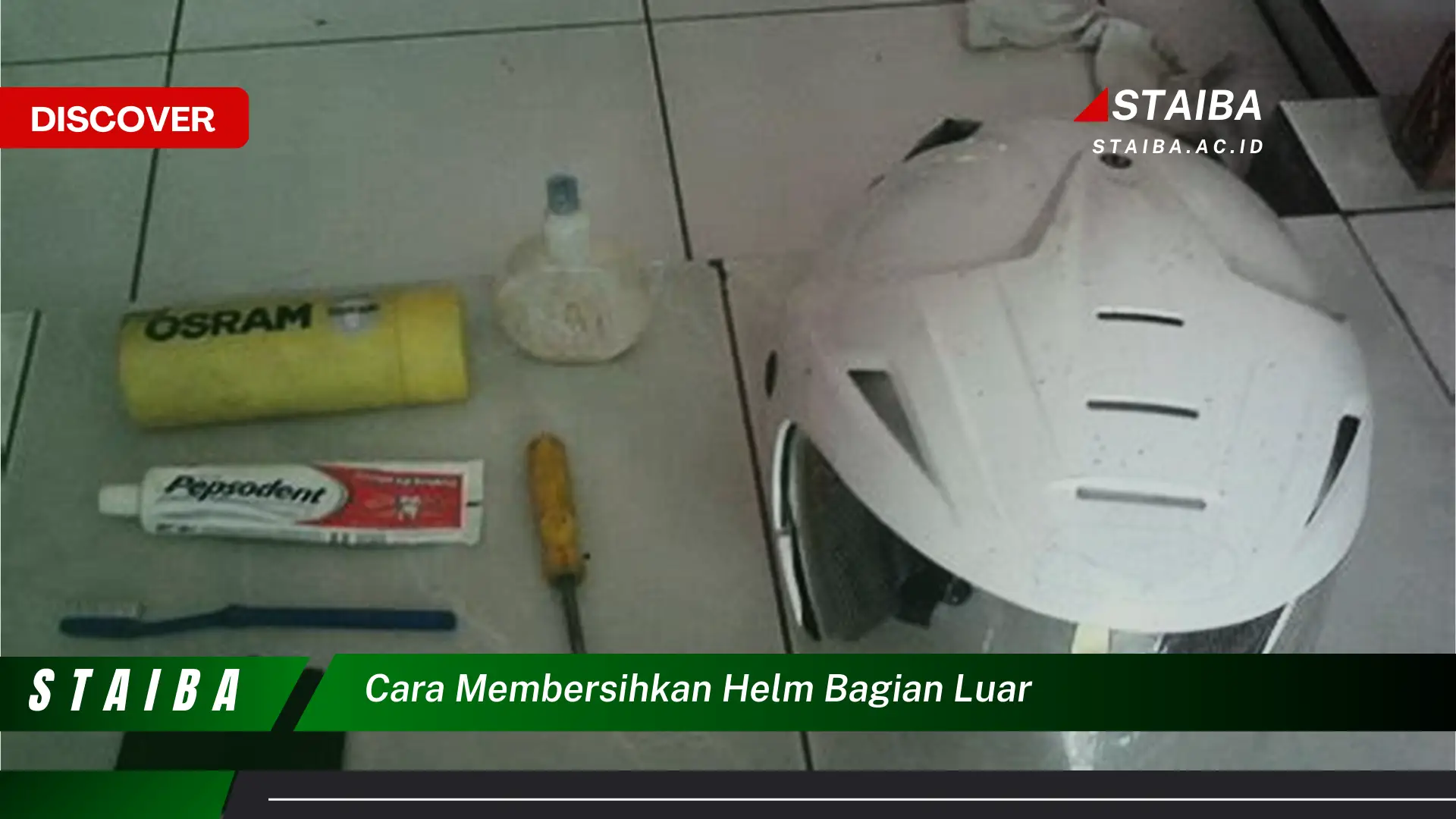 cara membersihkan helm bagian luar